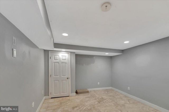 1541 N BOND ST, Baltimore, MD 21213