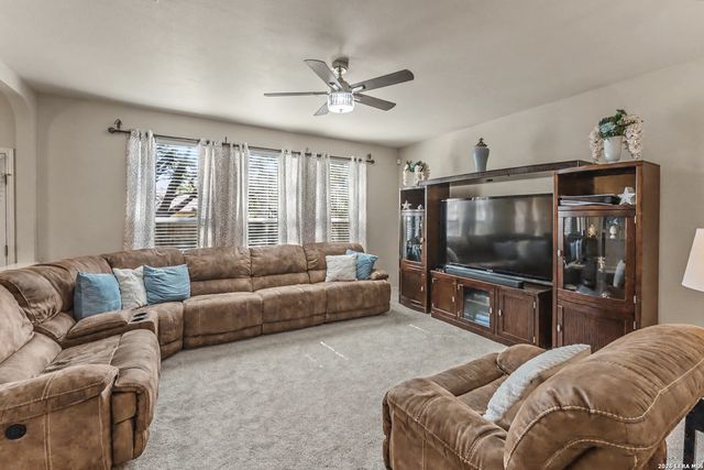 8746 Tioga, Helotes, TX 78023