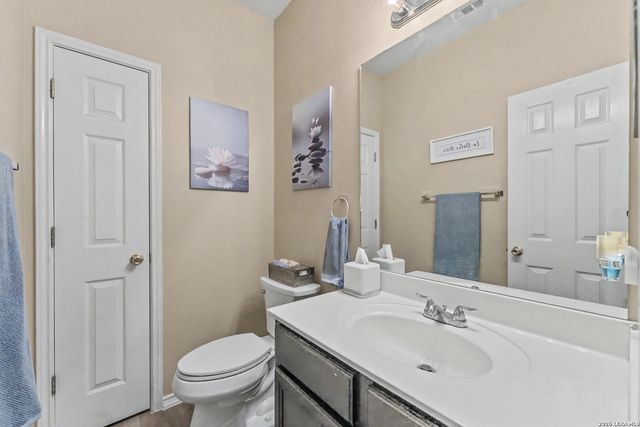 8746 Tioga, Helotes, TX 78023