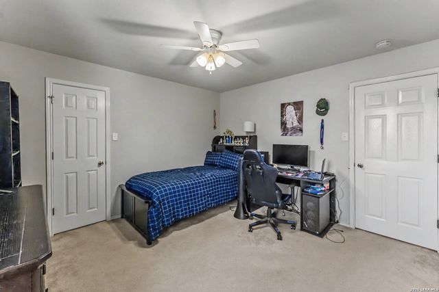 8746 Tioga, Helotes, TX 78023