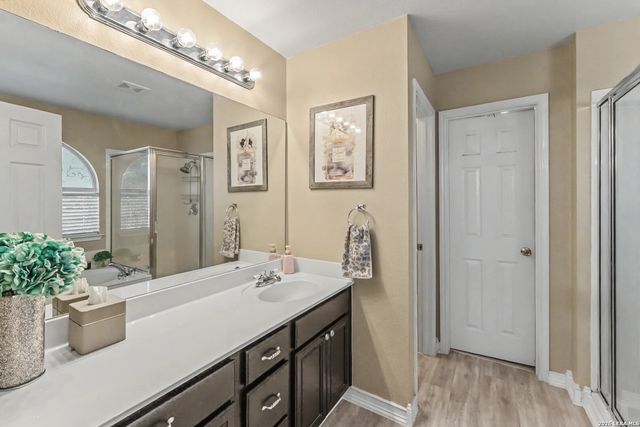 8746 Tioga, Helotes, TX 78023