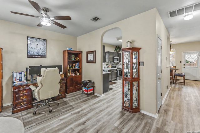 8746 Tioga, Helotes, TX 78023