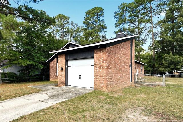 142 Bunker Hill Road, Fayetteville, NC 28314