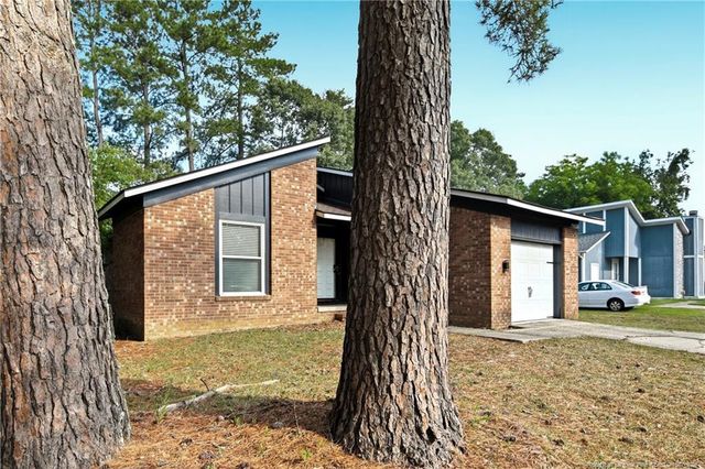 142 Bunker Hill Road, Fayetteville, NC 28314