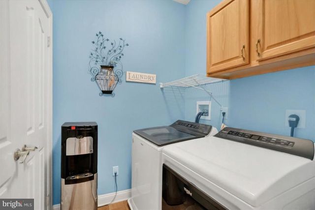 202 DORCHESTER DR, Sellersville, PA 18960