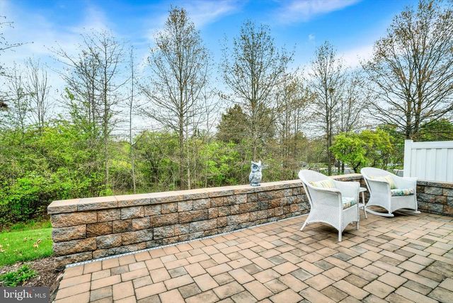 202 DORCHESTER DR, Sellersville, PA 18960