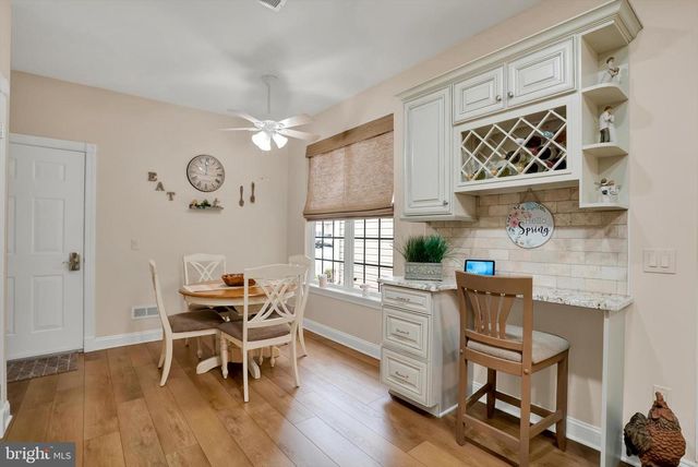 202 DORCHESTER DR, Sellersville, PA 18960