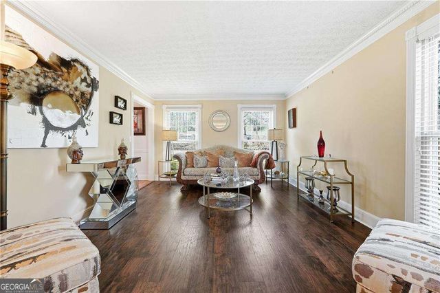 5027 Castlewood Drive SW, Lilburn, GA 30047