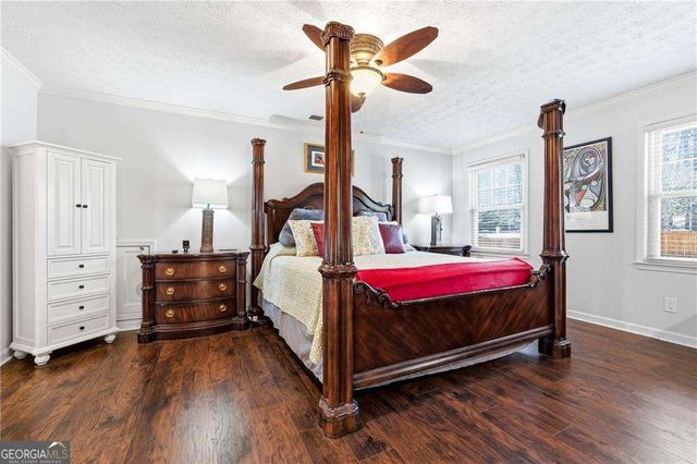 5027 Castlewood Drive SW, Lilburn, GA 30047