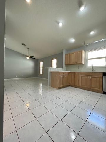 7954 Stirling Bridge Boulevard S, Delray Beach, FL 33446