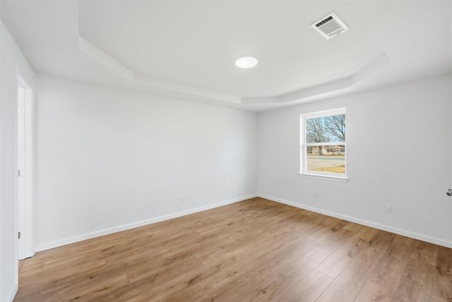 707 Pierce Road, Red Oak, TX 75154