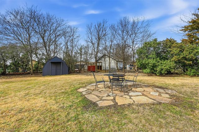 707 Pierce Road, Red Oak, TX 75154