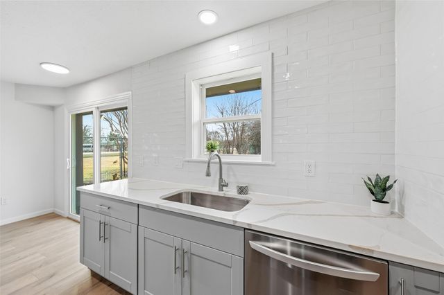 707 Pierce Road, Red Oak, TX 75154