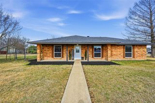 707 Pierce Road, Red Oak, TX 75154