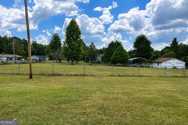 1529 S Davis Road, Lagrange, GA 30241