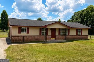 1529 S Davis Road, Lagrange, GA 30241