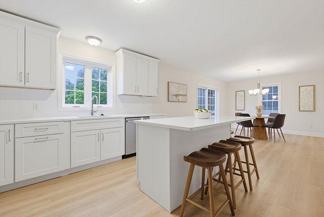 18 Bullard Ave, Worcester, MA 01605