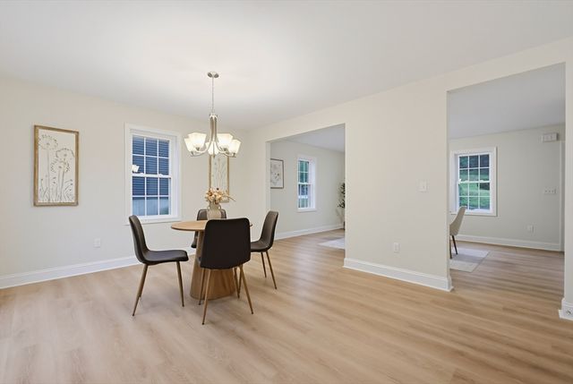 18 Bullard Ave, Worcester, MA 01605