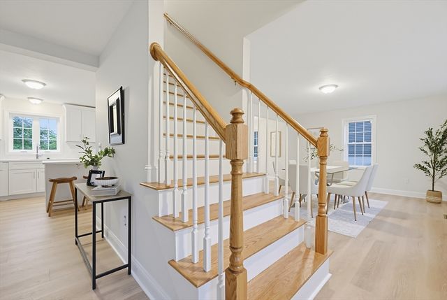 18 Bullard Ave, Worcester, MA 01605