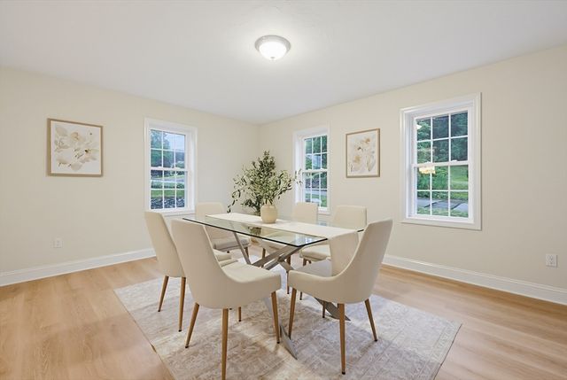 18 Bullard Ave, Worcester, MA 01605