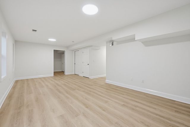18 Bullard Ave, Worcester, MA 01605