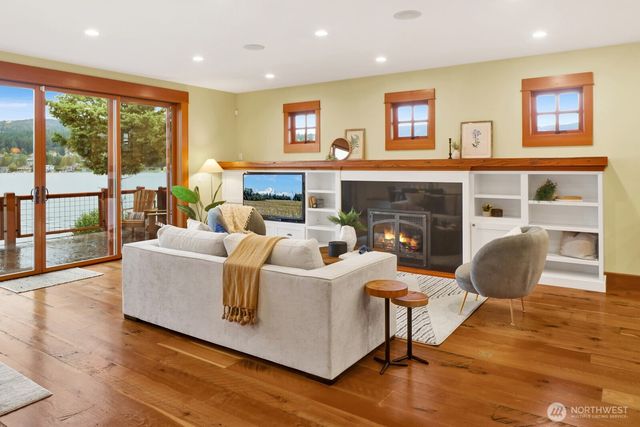 4521 Wall Street, Bellingham, WA 98229