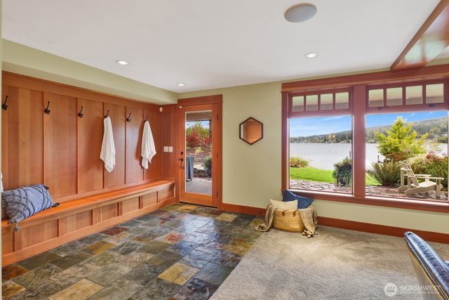 4521 Wall Street, Bellingham, WA 98229