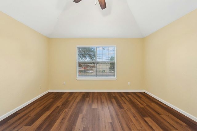 7209 Oak Meadow DR B, Austin, TX 78736