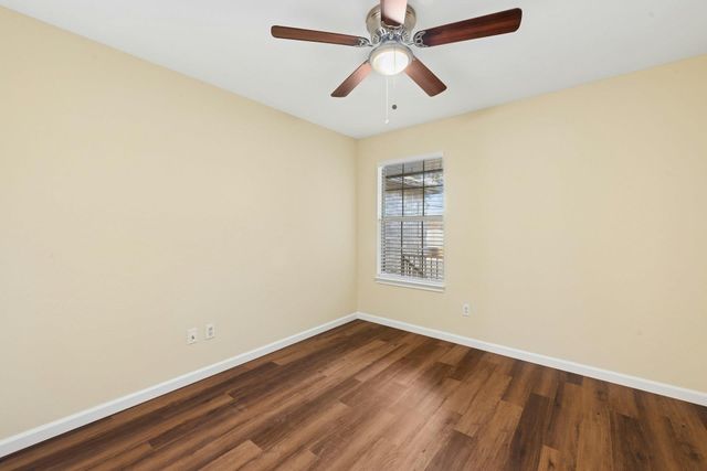 7209 Oak Meadow DR B, Austin, TX 78736