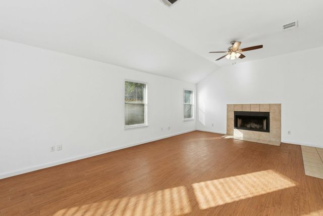 7209 Oak Meadow DR B, Austin, TX 78736