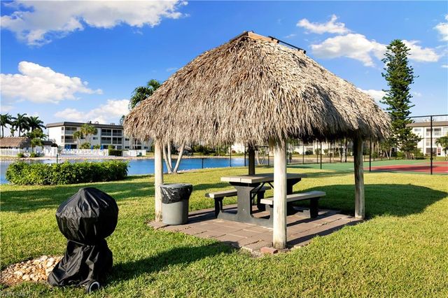 1008 Manatee RD G103, Naples, FL 34114