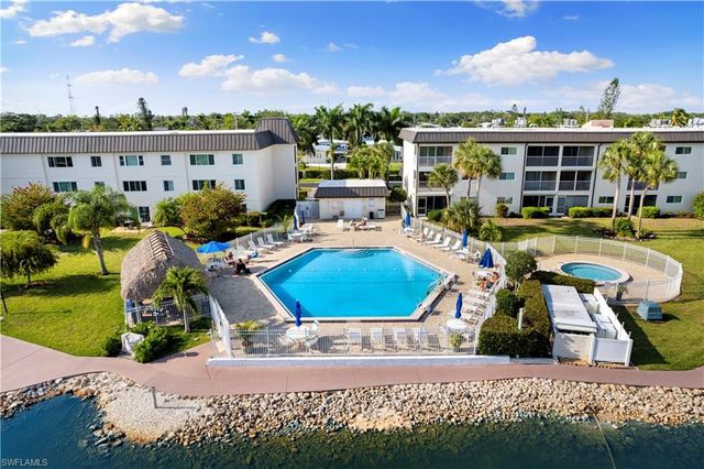 1008 Manatee RD G103, Naples, FL 34114