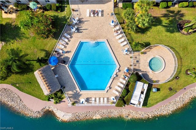 1008 Manatee RD G103, Naples, FL 34114