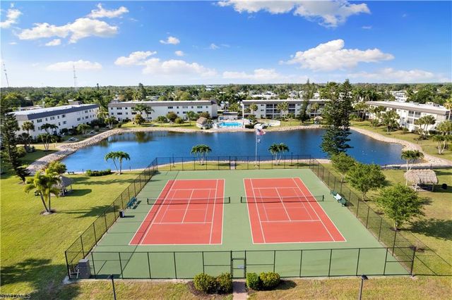 1008 Manatee RD G103, Naples, FL 34114