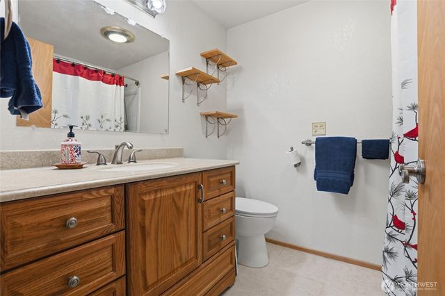 3858 Quiet Drive NW, Bremerton, WA 98312