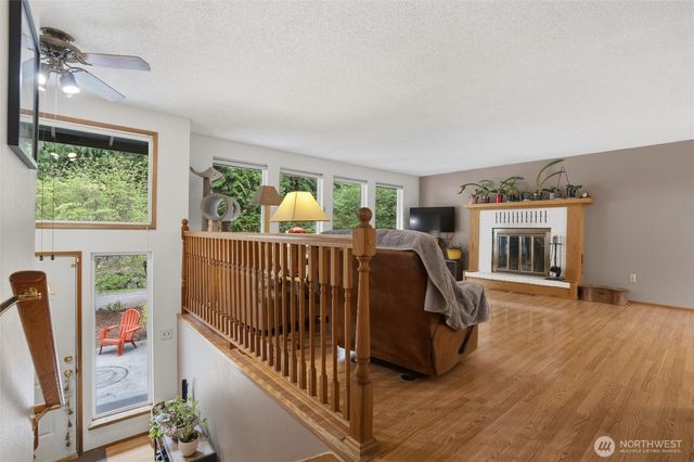 3858 Quiet Drive NW, Bremerton, WA 98312