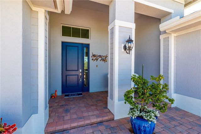 105 Night Hawk Way, Sebastian, FL 32958