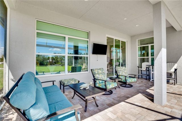 105 Night Hawk Way, Sebastian, FL 32958