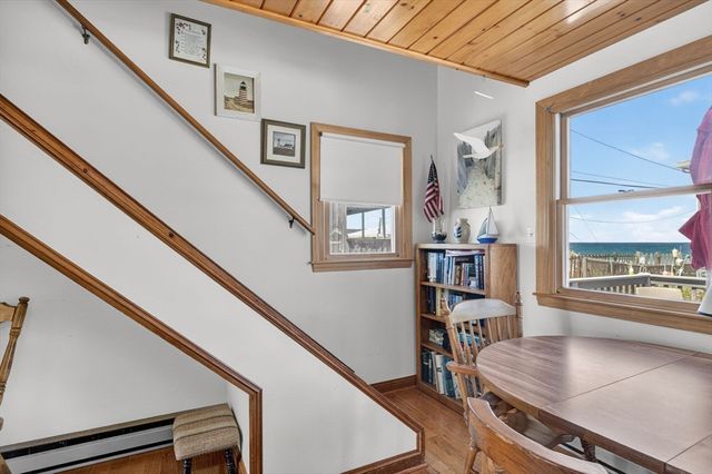 85 F Taylor Ave, Plymouth, MA 02360