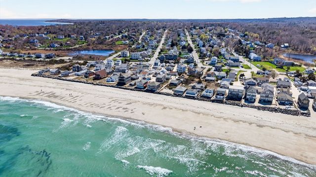 85 F Taylor Ave, Plymouth, MA 02360