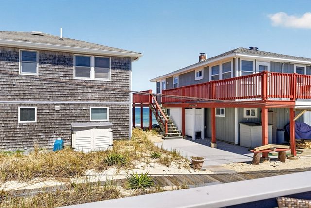 85 F Taylor Ave, Plymouth, MA 02360