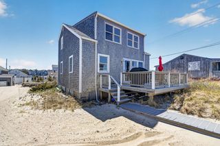 85 F Taylor Ave, Plymouth, MA 02360