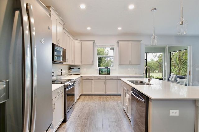 11717 POETRY DRIVE, Orlando, FL 32832