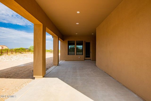 xxx N 213th Lane, Wittmann, AZ 85361