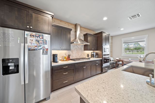 6677 Bandito Drive, Redding, CA 96001