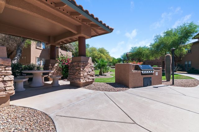 11500 E COCHISE Drive 1021, Scottsdale, AZ 85259