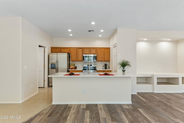 11500 E COCHISE Drive 1021, Scottsdale, AZ 85259