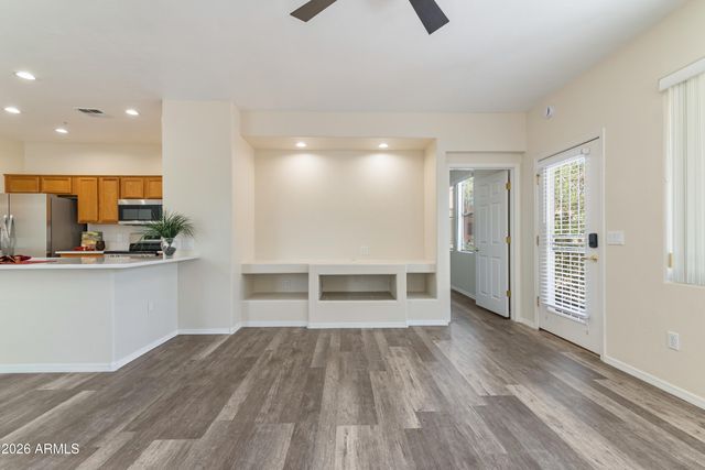 11500 E COCHISE Drive 1021, Scottsdale, AZ 85259