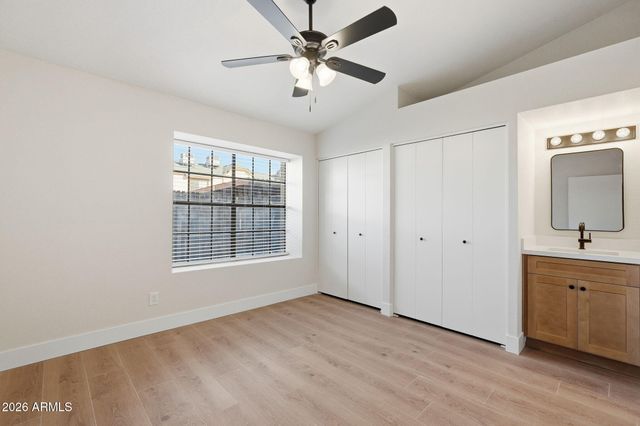 6617 W KINGSTON Lane, Glendale, AZ 85306