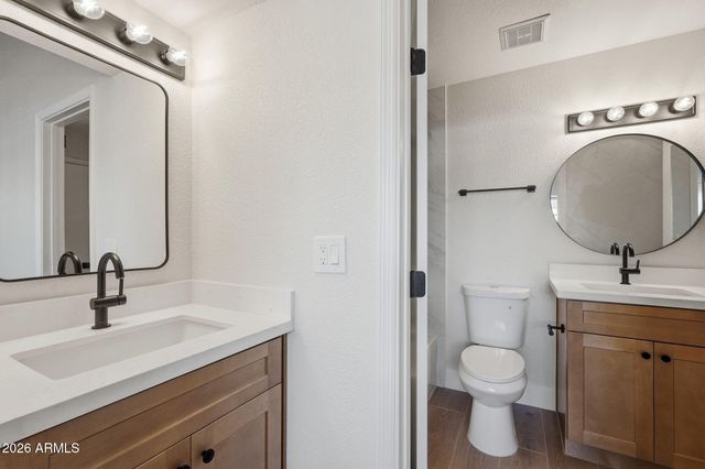 6617 W KINGSTON Lane, Glendale, AZ 85306